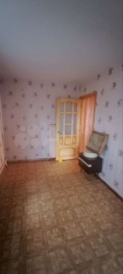 2-к. квартира, 43 м², 1/4 эт.