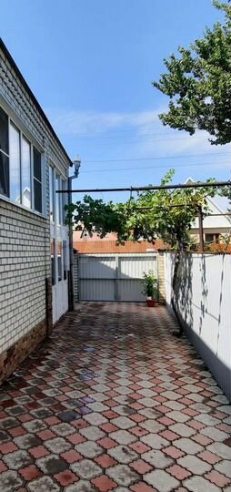 Дом 251 м² на участке 5,1 сот.