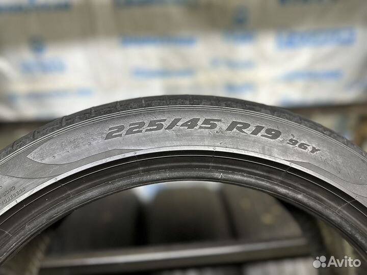 Pirelli P Zero 225/45 R19 96Y