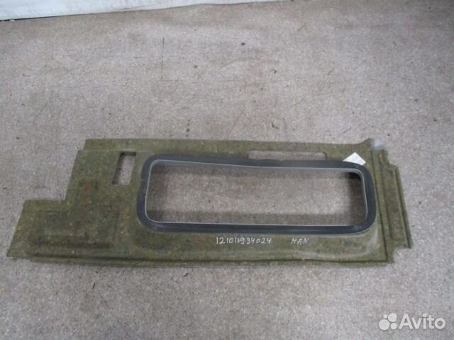 Обшивка боковой стенки кабины правая MAN 816257160