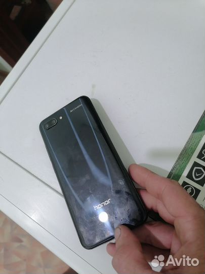 HONOR 10, 4/128 ГБ
