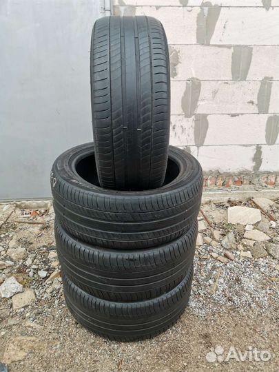 Michelin Agilis 245/45 R19 и 275/40 R19