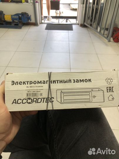 Электромагнитный замок AccordTec ML-180K