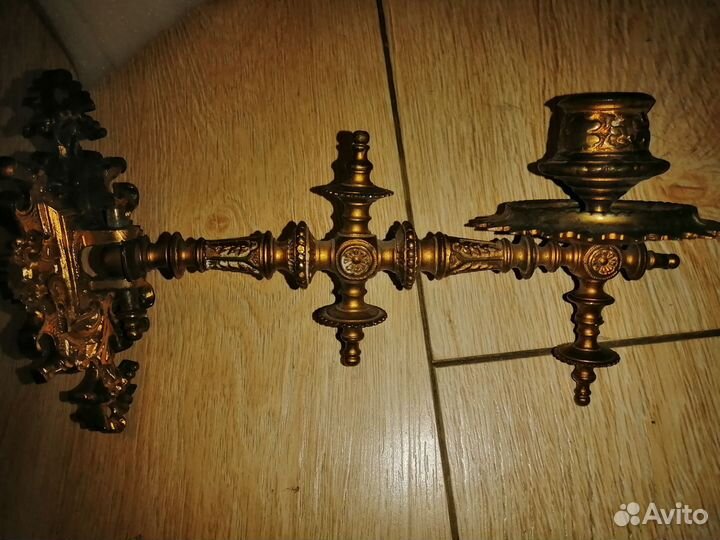 Бронзовый старинный подсвечник