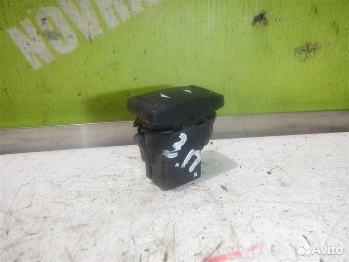 Кнопка стеклоподъемника Форд Фокус 2