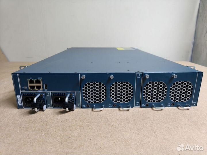 Коммутатор Cisco UCS-FI-6296UP