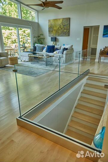 Лестничные ограждения из стекла