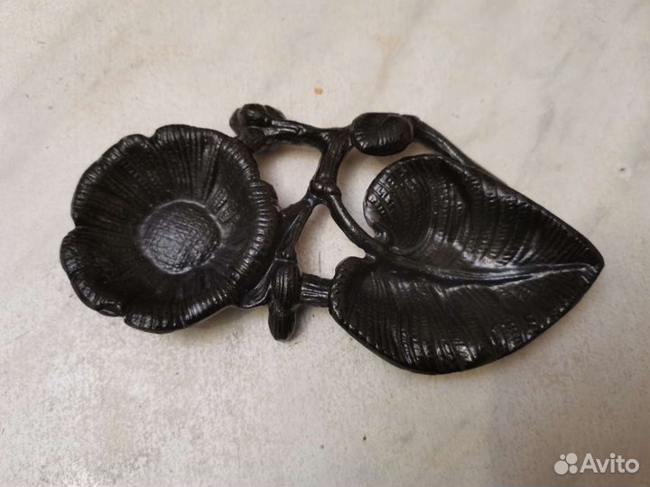 Каслинское литье пепельница