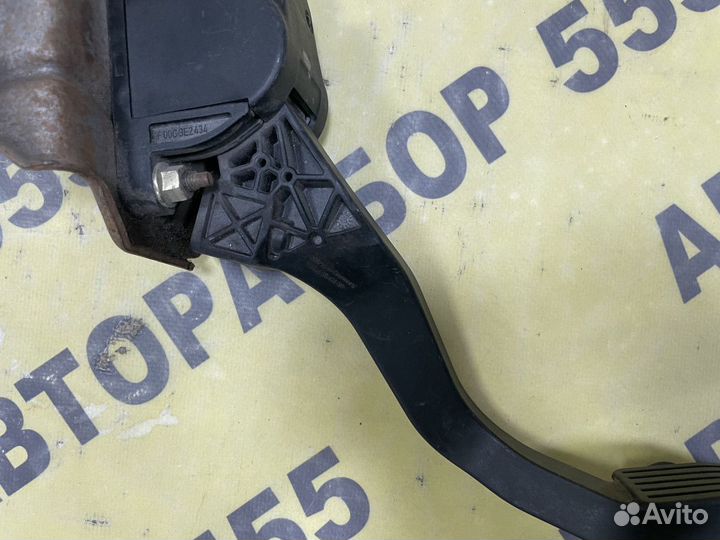 Педаль газа Peugeot 206