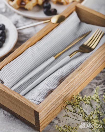 Лоток для подачи приборов из дерева Horeca