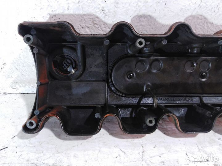 Крышка клапанная Мерседес