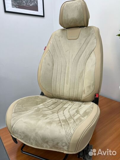 Автомобильные чехлы для Джили Монжаро