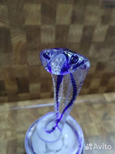 Кобра хрустальная