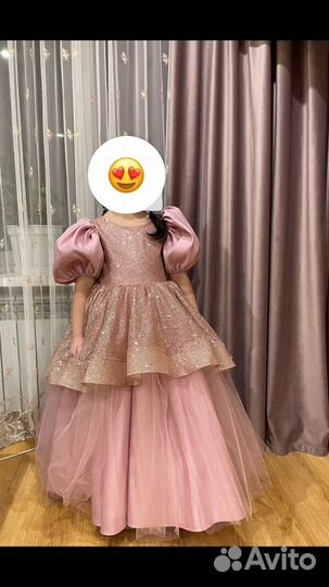 Вечернее платье