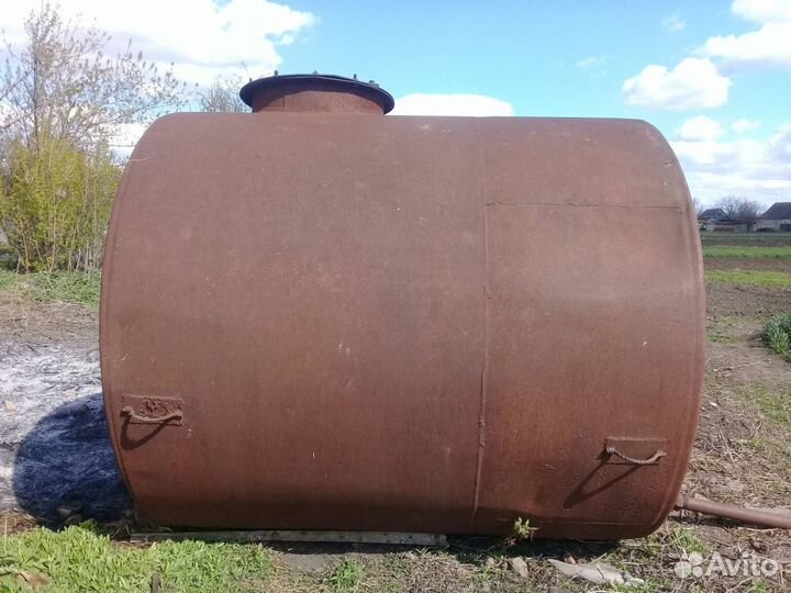 Емкость 65 куб. м