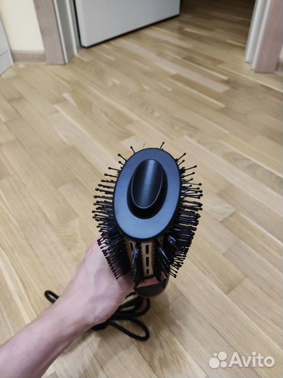 Фен-щетка для укладки