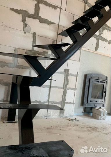 Перила деревянные с монтажем