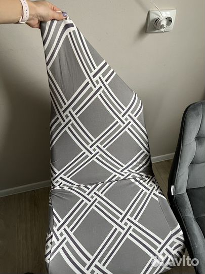 Чехлы на стулья 4 штуки универсальные