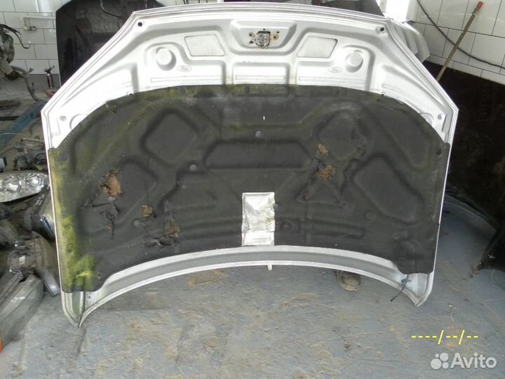 Капот Ford Mondeo 3 светлый