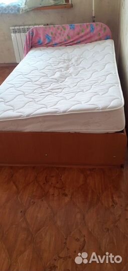 Кровать деревянная и матрасАскона приятные сны