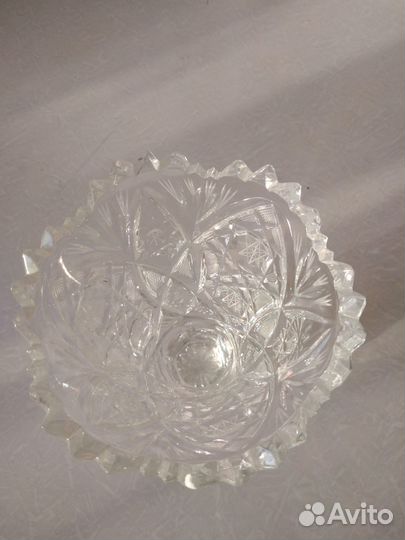 Ваза для цветов хрустальная