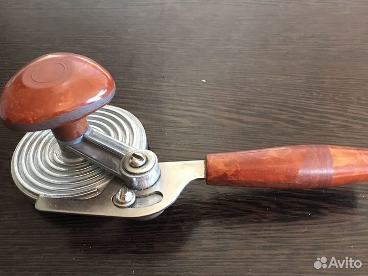 Кухонная утварь закатка, приспособления, крышка