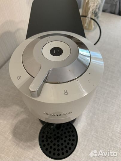 Кофемашина Nespresso Vertuo Next GCV1, light grey