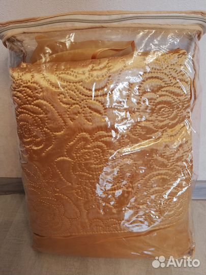 Комплект покрывало и наволочки