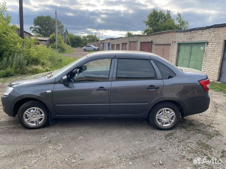 LADA Granta 1.6 МТ, 2017, 59 800 км