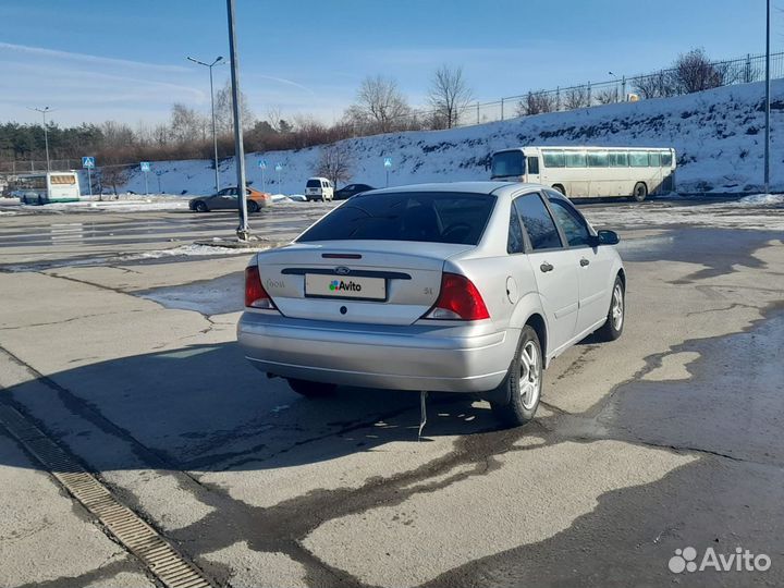 Ford Focus 2.0 AT, 2000, 230 000 км
