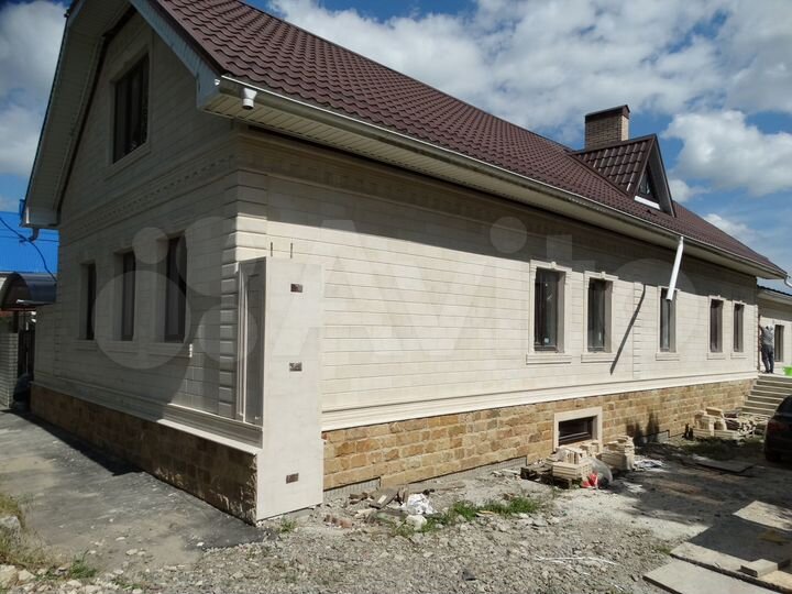 Дом 260 м² на участке 7 сот.