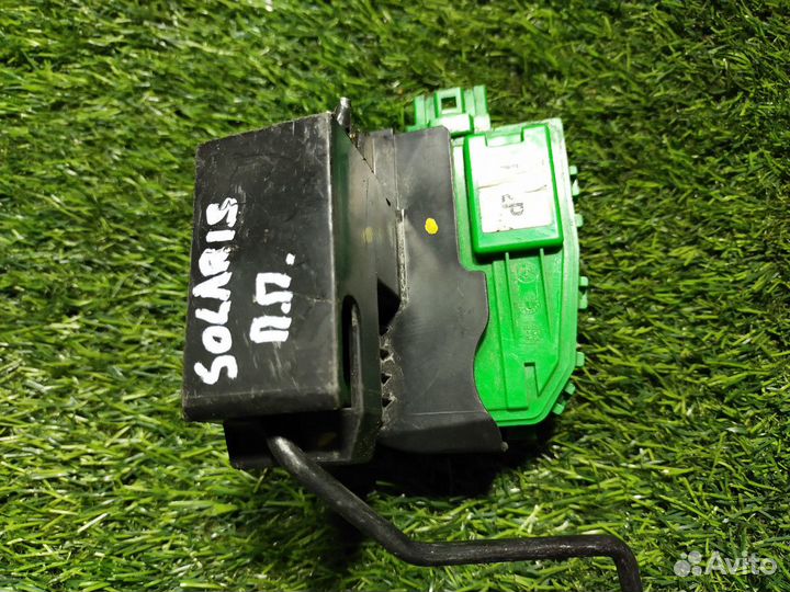 Замок двери передней правой Hyundai Solaris