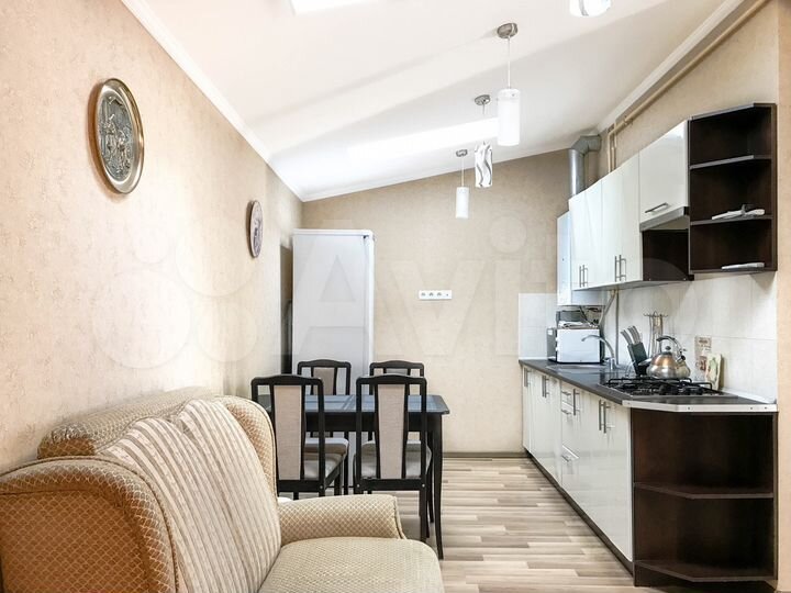 3-к. квартира, 70 м², 4/4 эт.