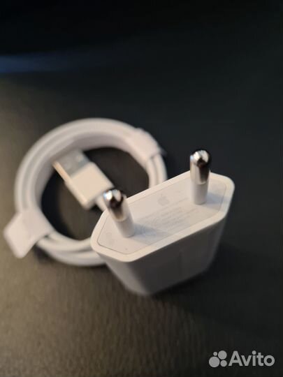 Зарядка на iPhone кабель USB Lightning