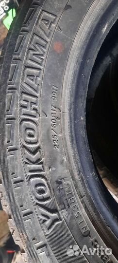 Yokohama A200 225/60 R17