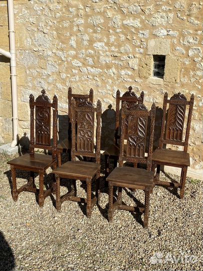 Стулья стиль готика