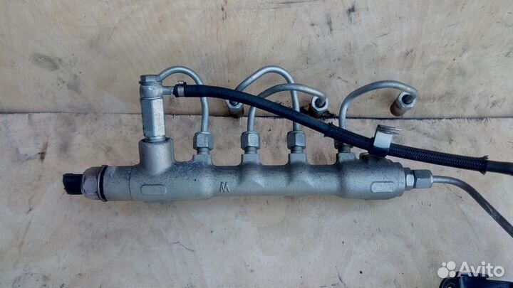 Рампа топливная Z17DTR на Опель Астра Н Зафира Б