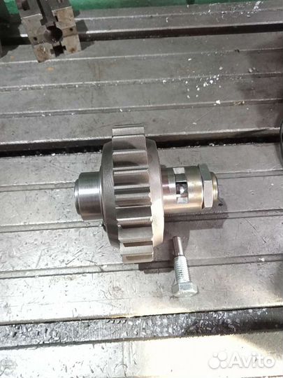 Ось паразитки раздаточной коробки пвм на мтз 80