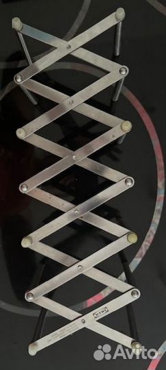 Металлическая подставка для крышек Икея