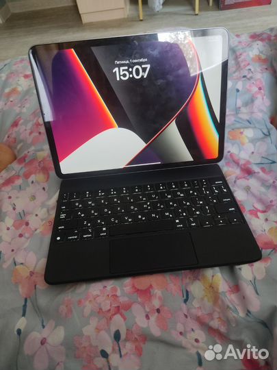 Apple magic keyboard iPad pro 11