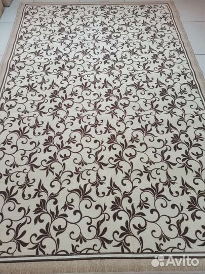 Палас Карает новый