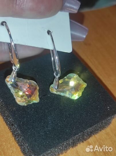 Серьги с кристаллами