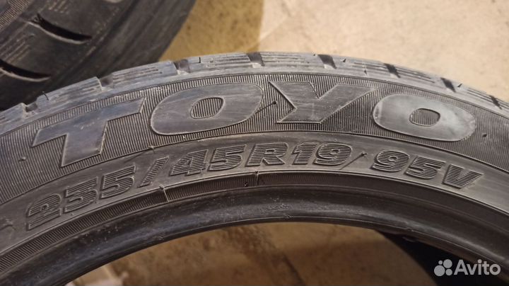 Toyo Proxes CF2 SUV 235/45 R19 95V