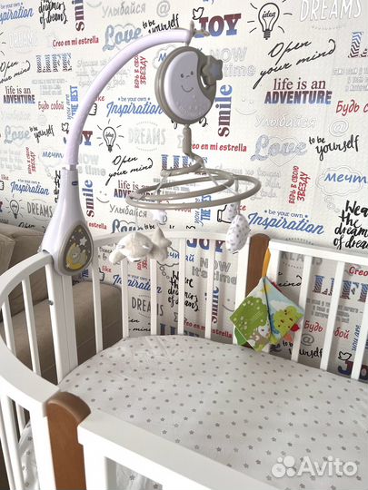 Мобиль на кроватку chicco серый каруселька