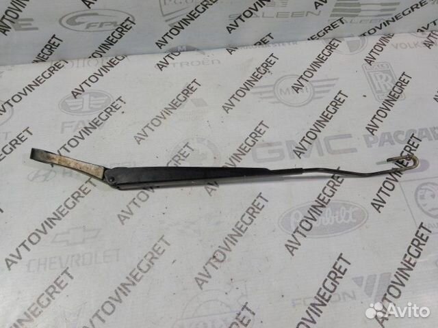 Поводок дворника левый Volkswagen Amarok 1