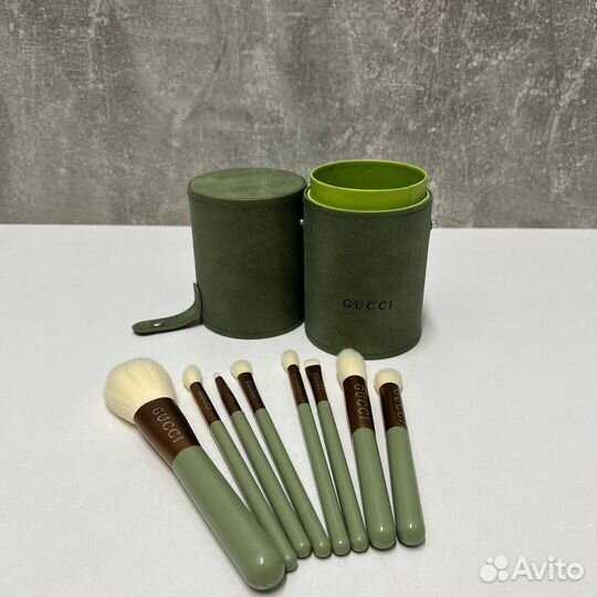 Кисти для макияжа gucci