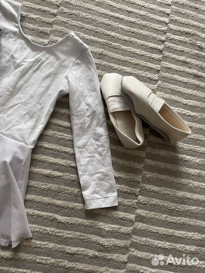 Гимнастический купальник 2 -3 года