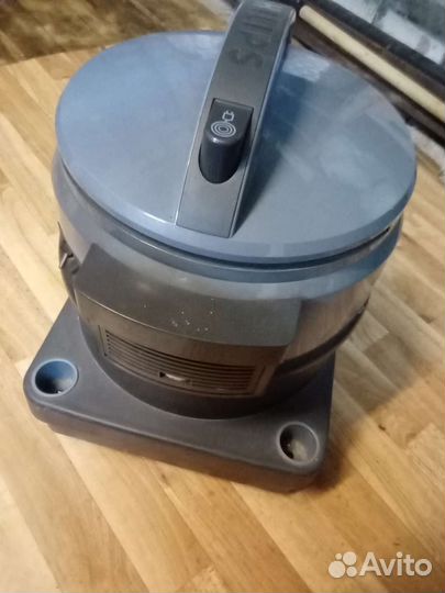 Пылесос Philips триатлон