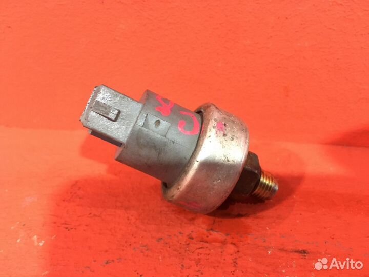 Датчик давления масла гидроусилителя Ford Fiesta 5