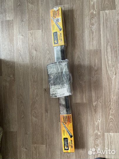 Багажник на рейлинги (перекладины с опорами)